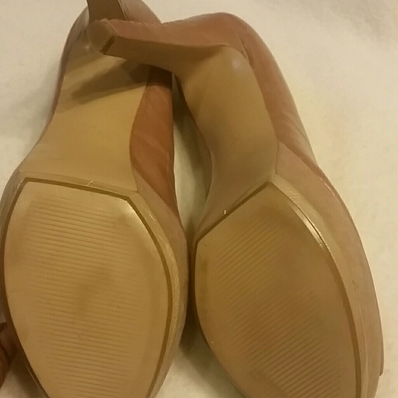 Nine West - Picture 7 of 8